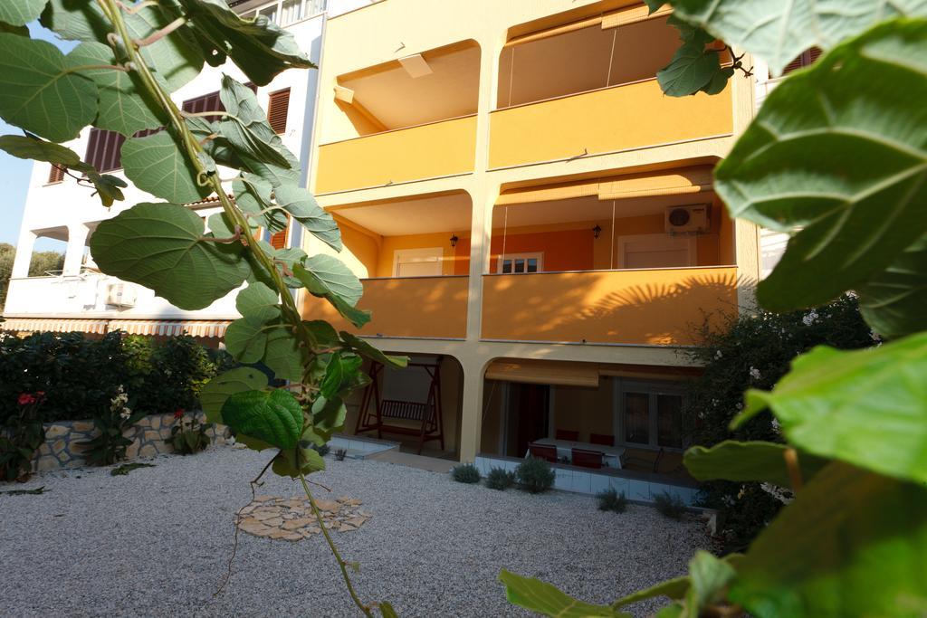 Apartments Juric Vrsar Luaran gambar
